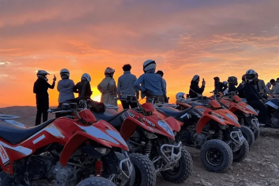 Aventure en Quad dans le Désert d’Agafay : Expérience Palpitante d’une Demi-Journée